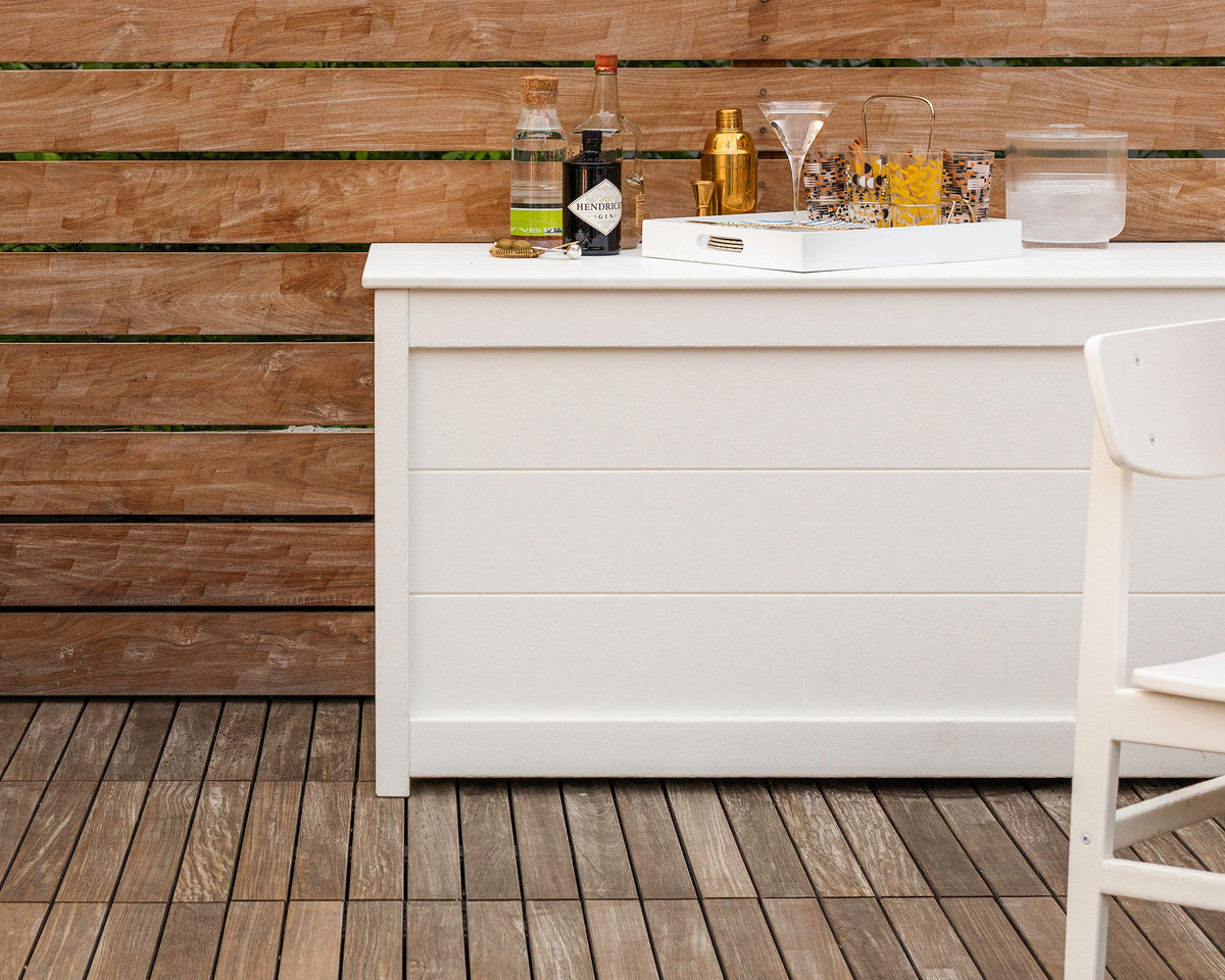 Storage Table & Benches