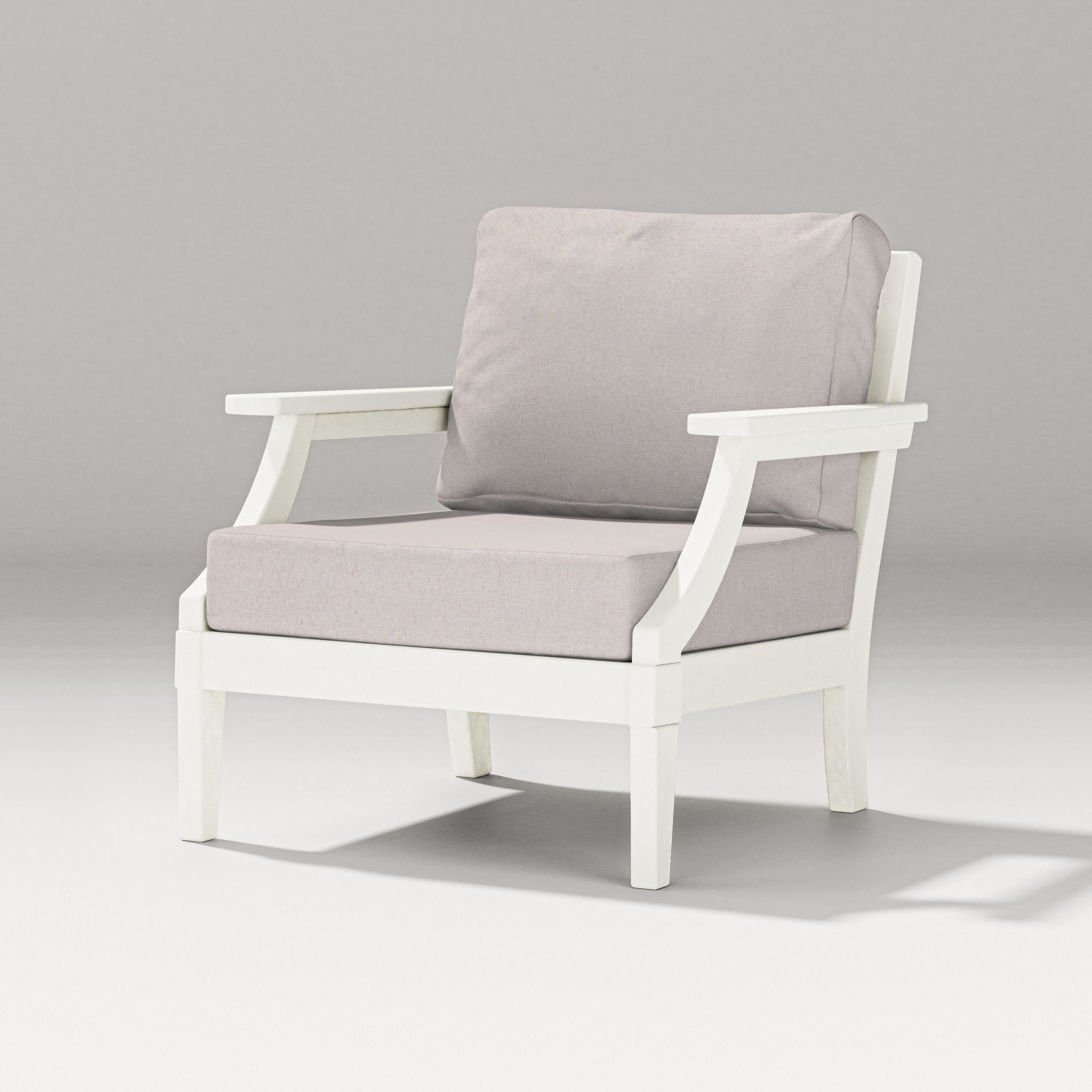 Estate Lounge Chair