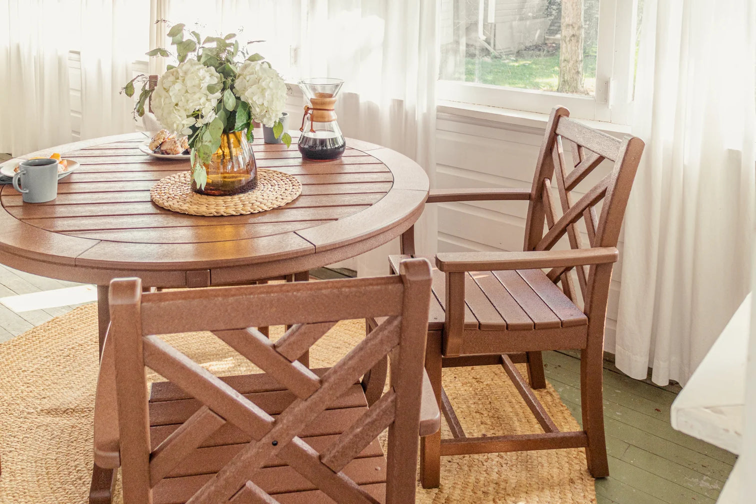 outdoor-dining 725e1c85