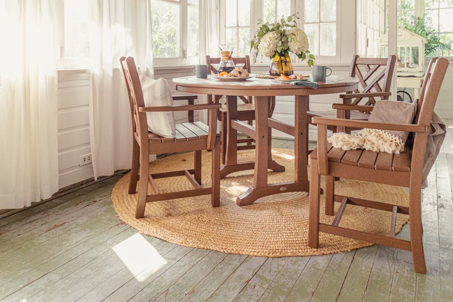 outdoor-dining 95b5522b