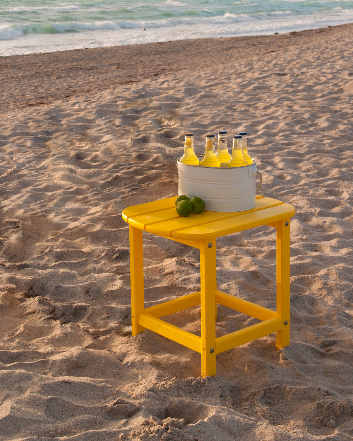 South Beach 18" Side Table